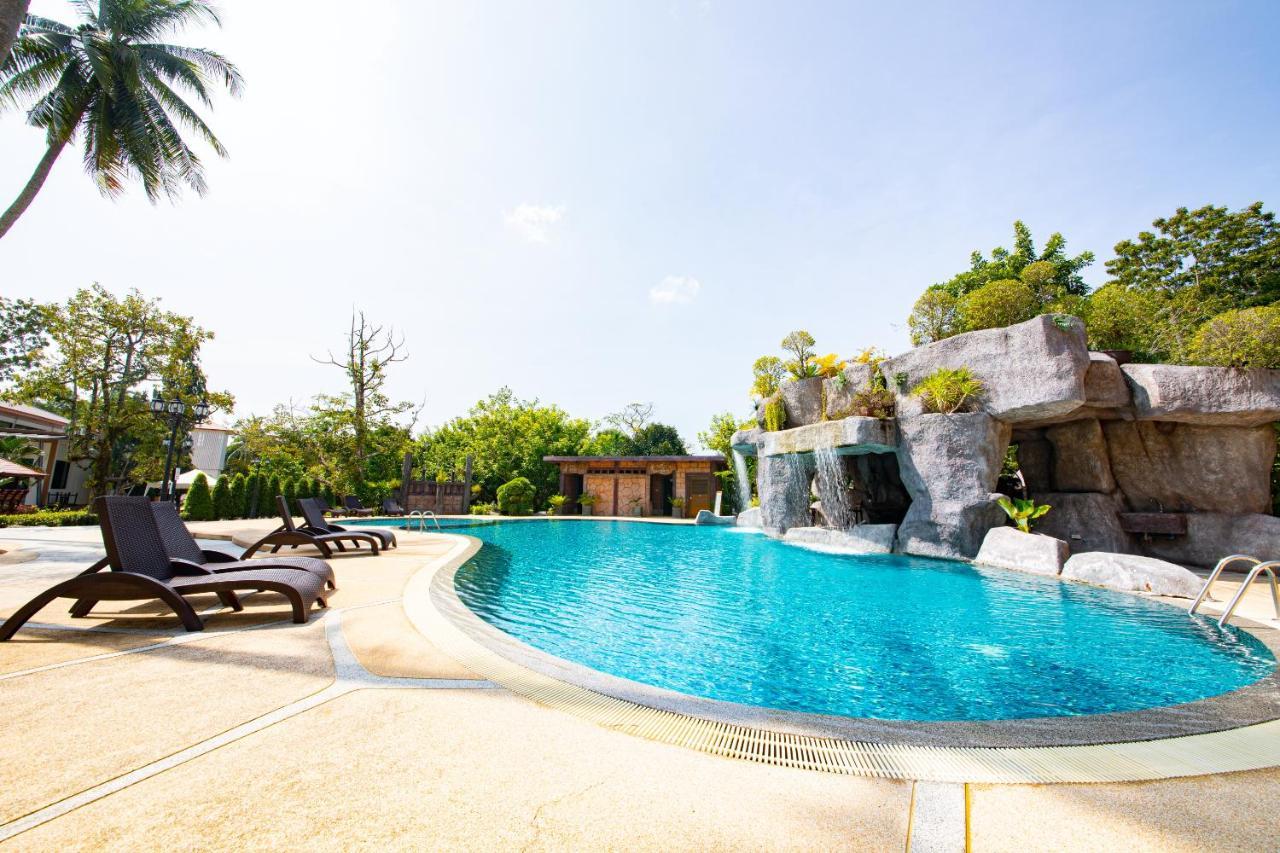Hotel Rnana Grand Phang Nga Exteriér fotografie